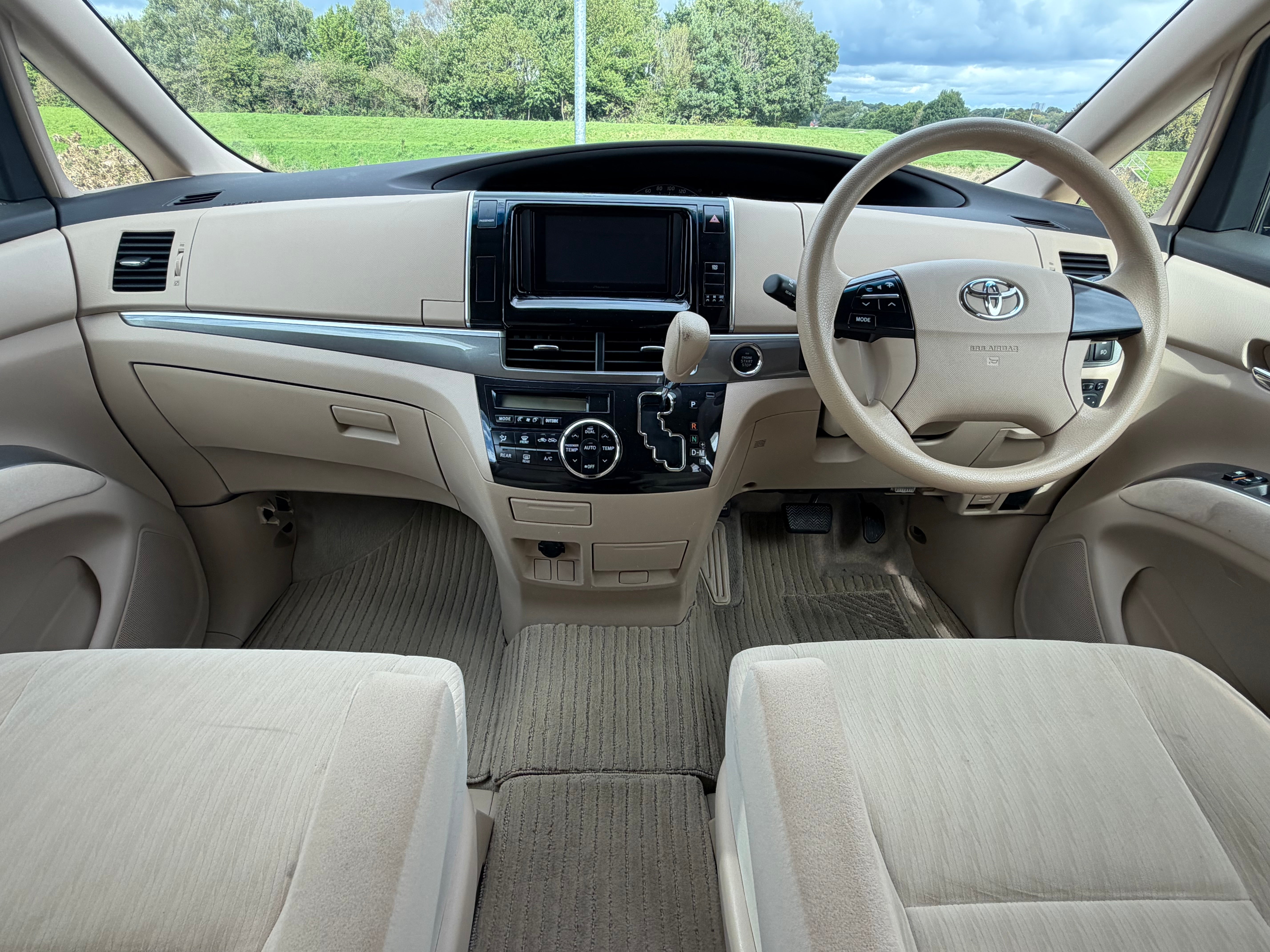TOYOTA ESTIMA - 1 Owner. Low Miles. Excellent Condition
