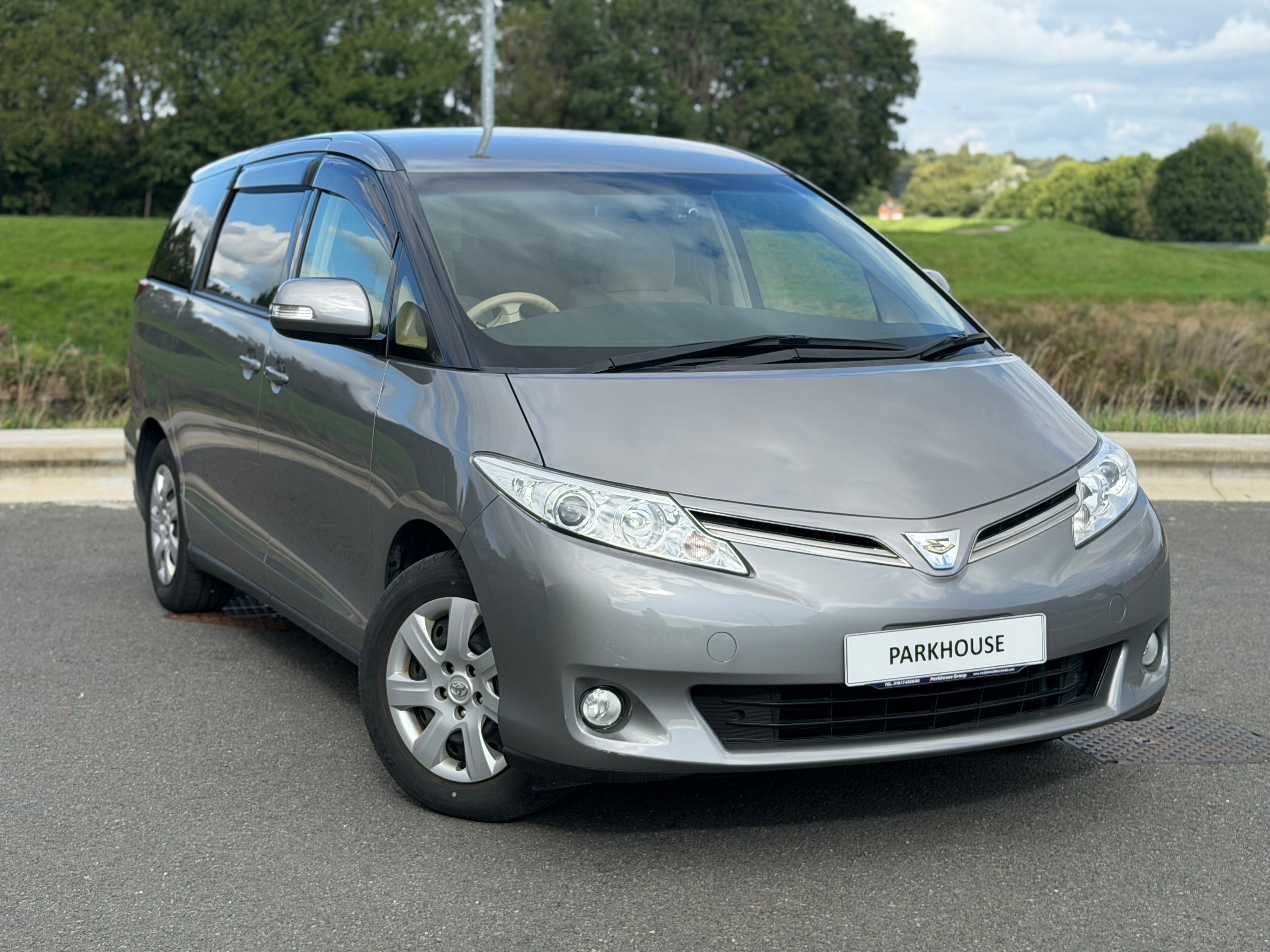 TOYOTA ESTIMA - 1 Owner. Low Miles. Excellent Condition