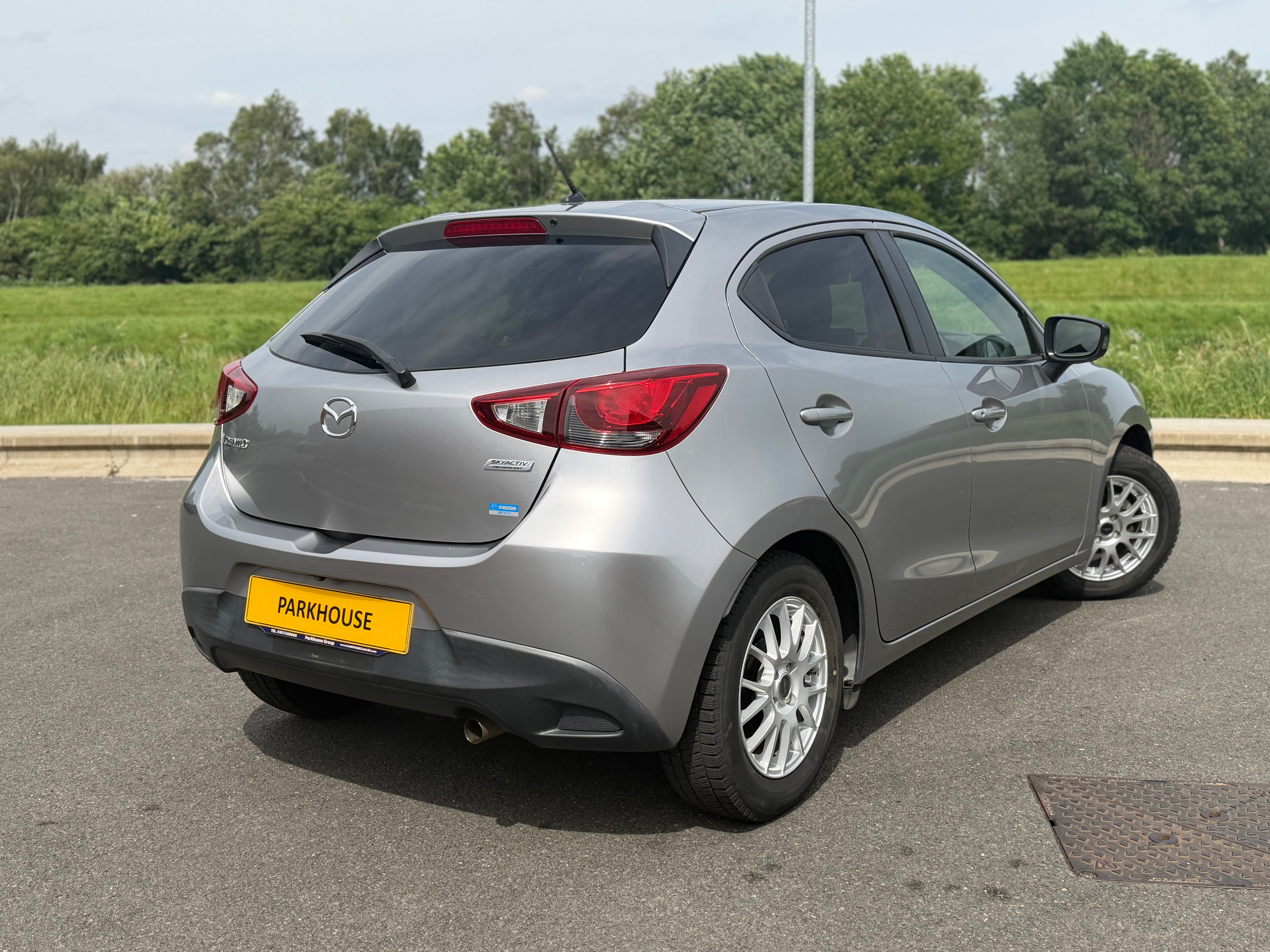 MAZDA 2 - Low Miles. Push Start. Dash Camera