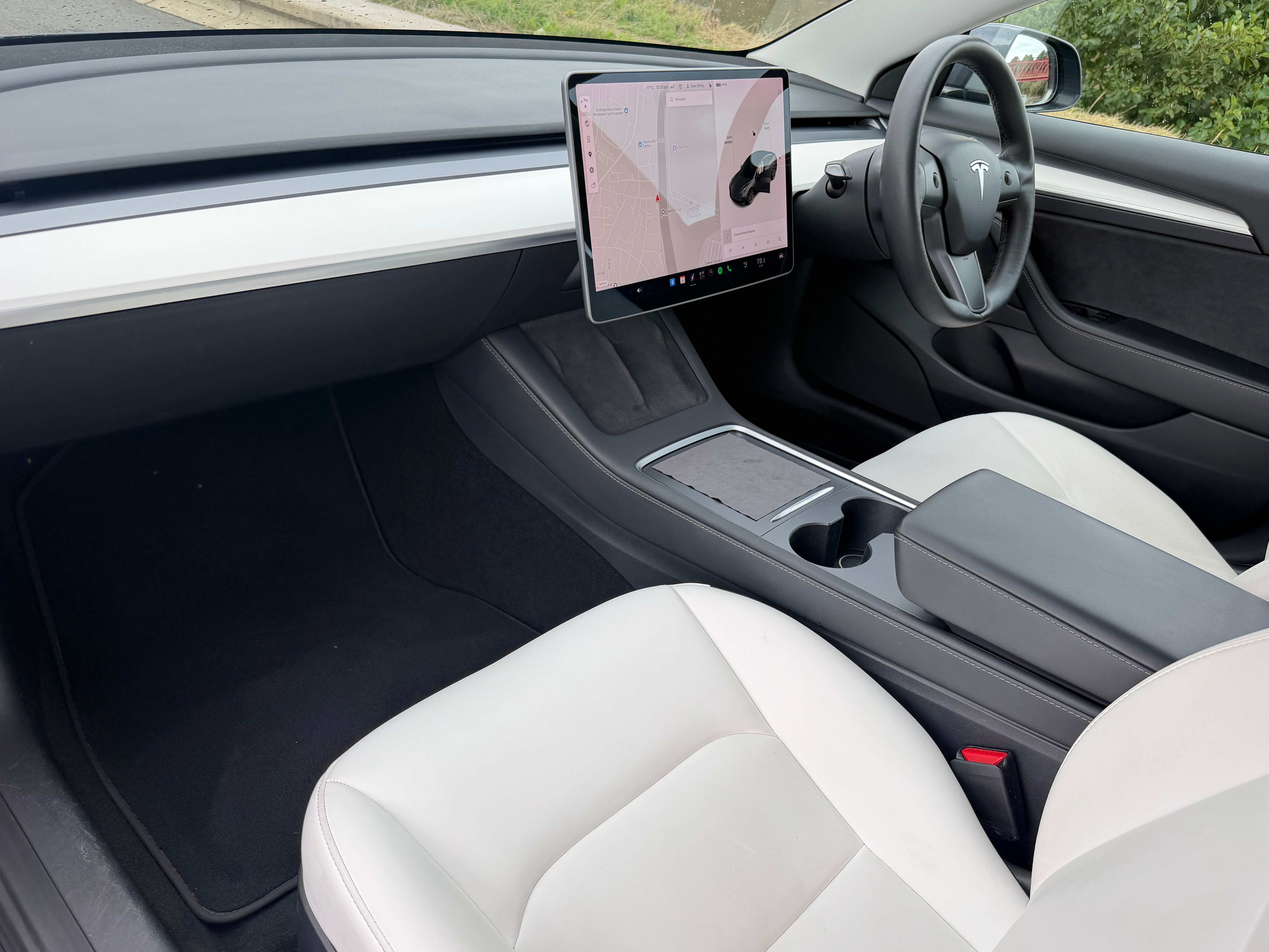 Tesla Model 3 (Dual Motor) Long Range Auto 4WDE 4dr -