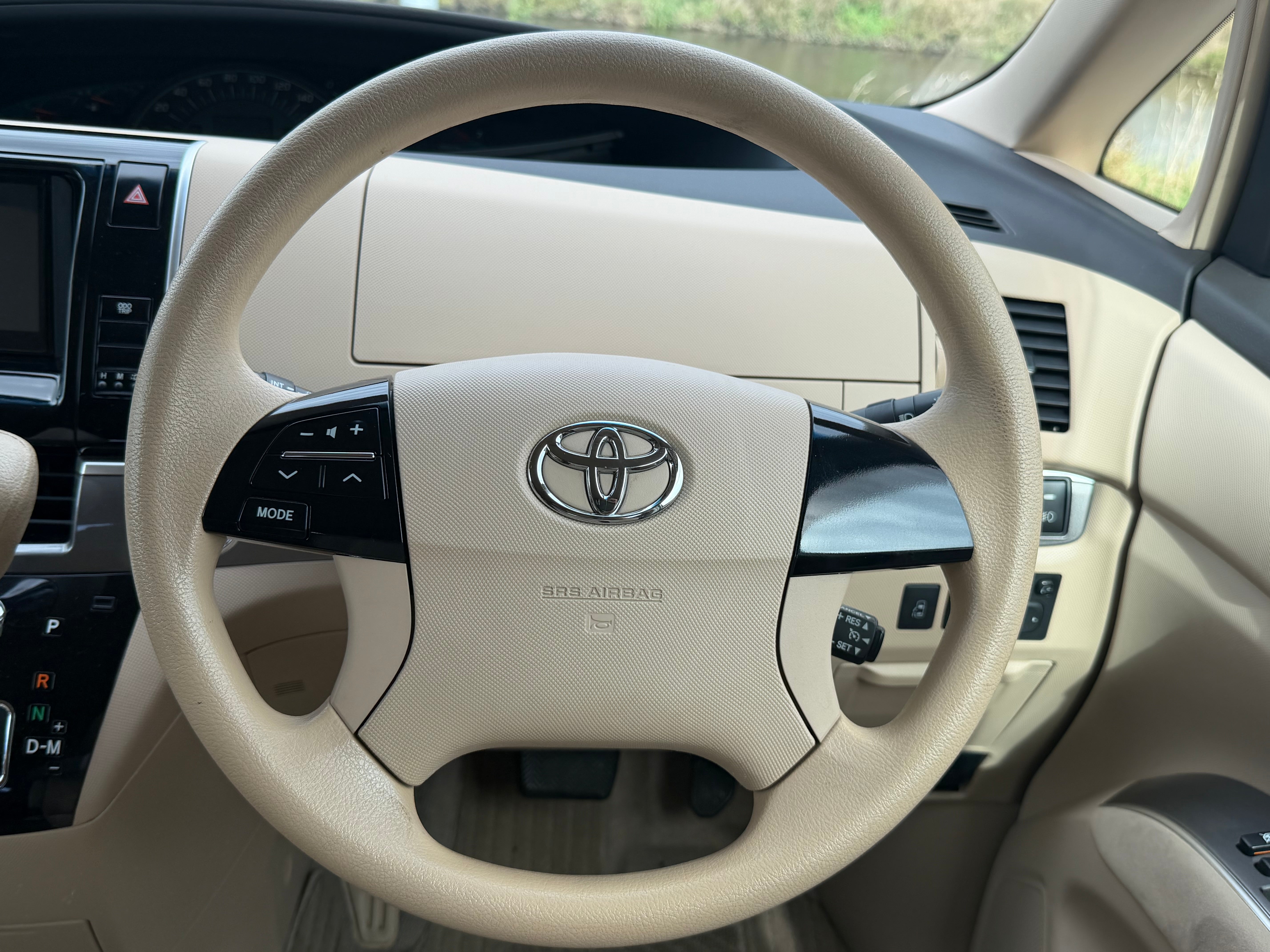 TOYOTA ESTIMA - 1 Owner. Low Miles. Excellent Condition