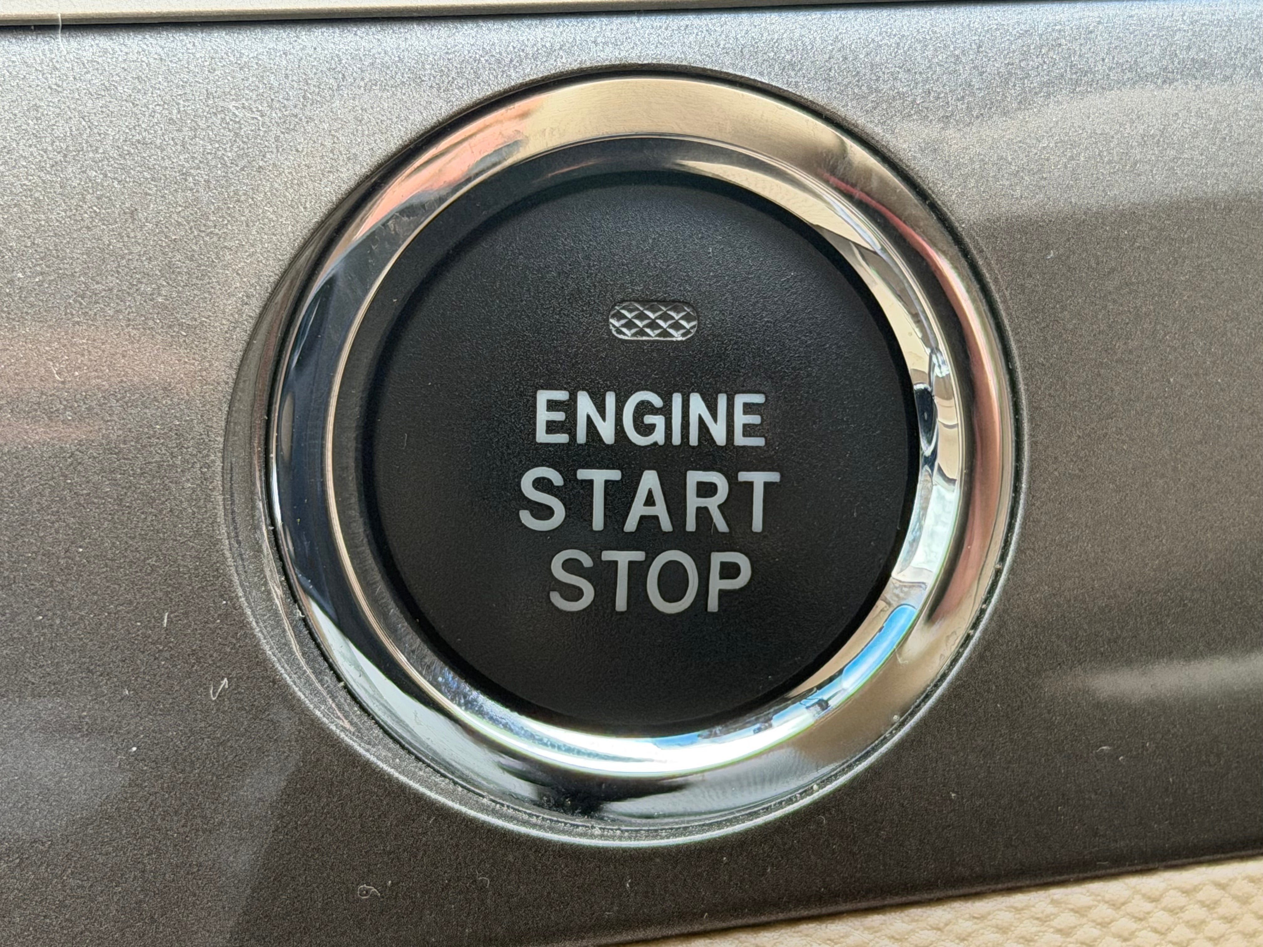 TOYOTA ESTIMA - 1 Owner. Low Miles. Excellent Condition