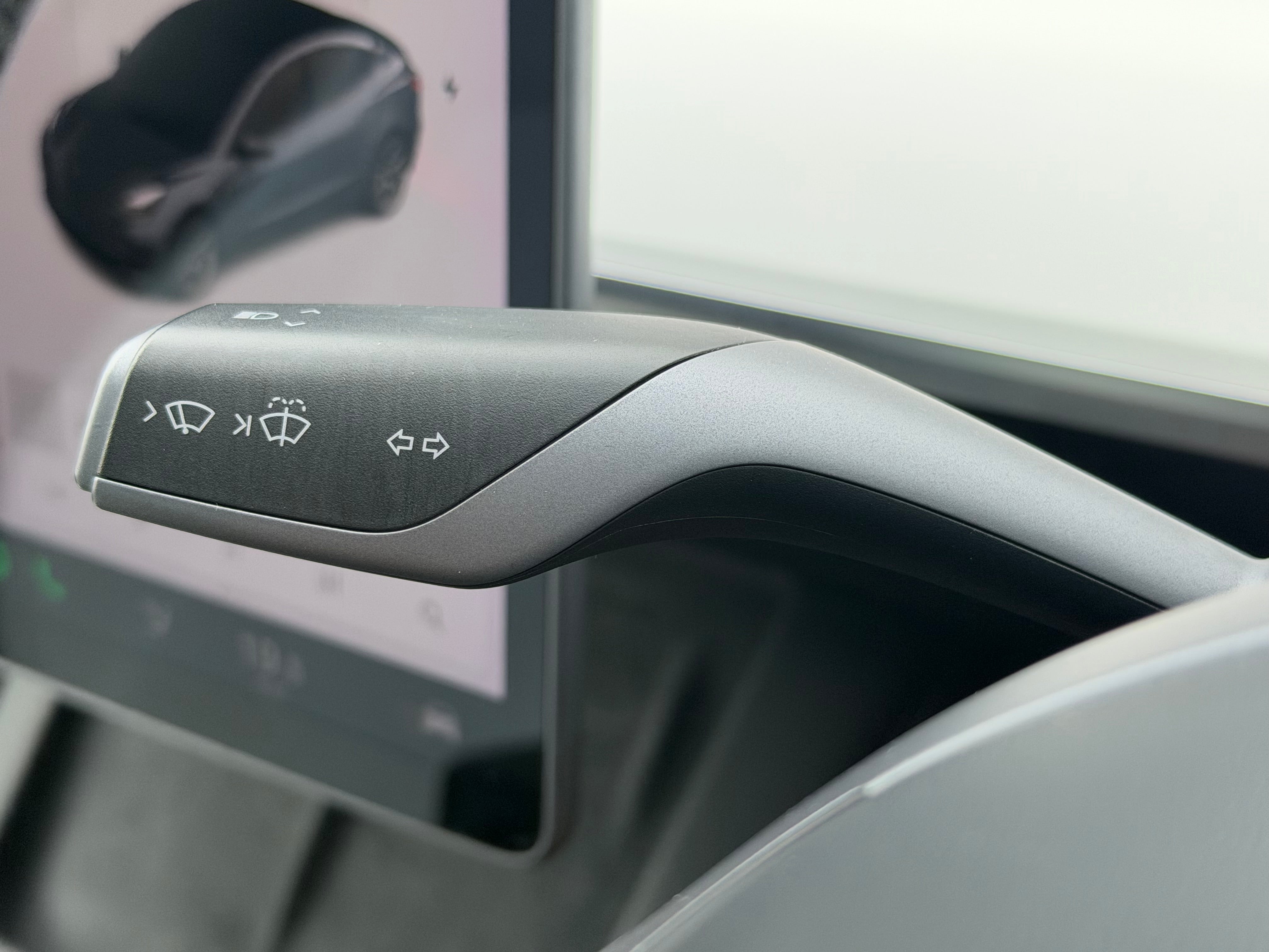 Tesla Model 3 (Dual Motor) Long Range Auto 4WDE 4dr -