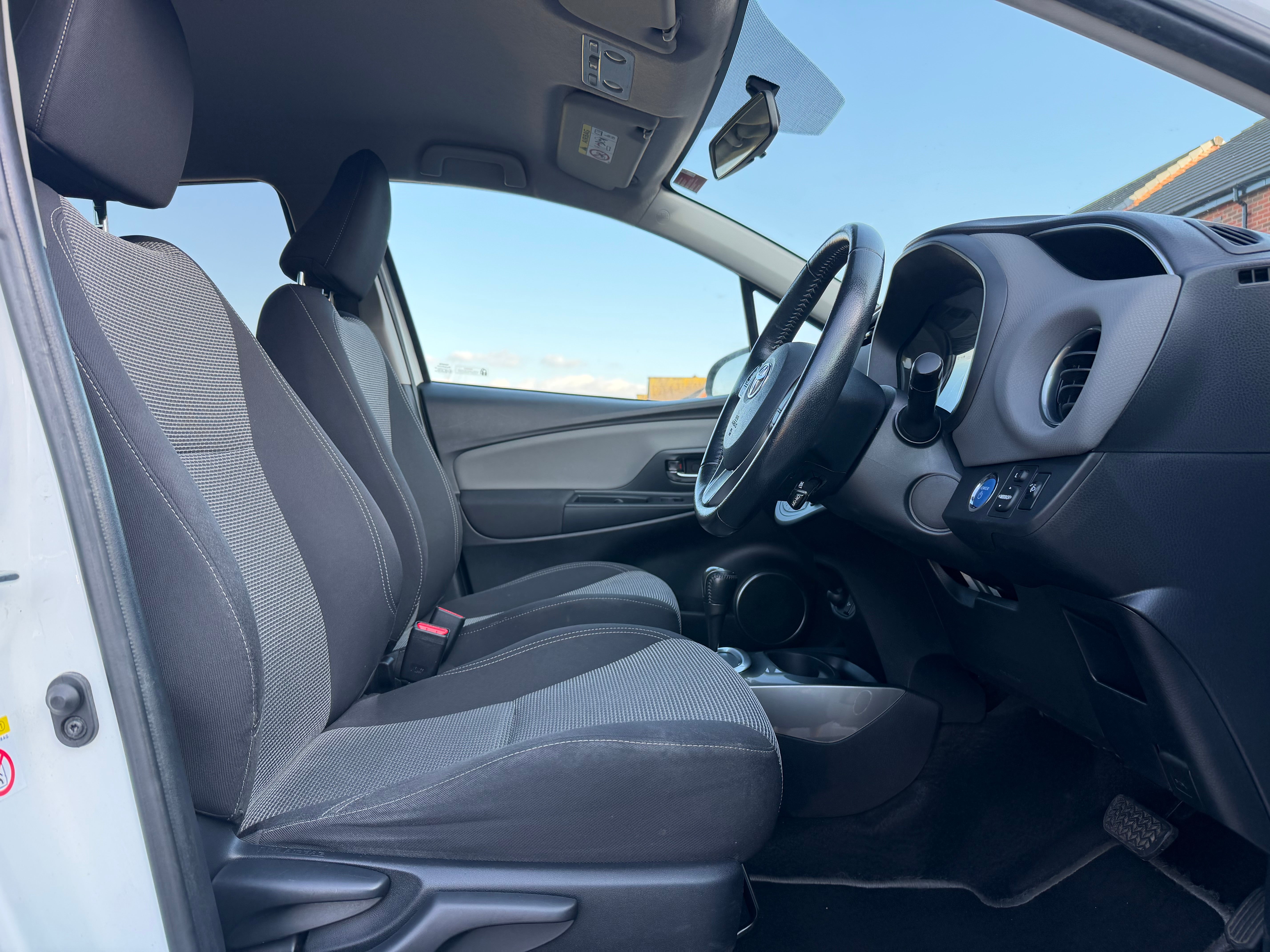 TOYOTA YARIS VVT-H ICON E-CVT - Low Miles. Hybrid. Superb Condition