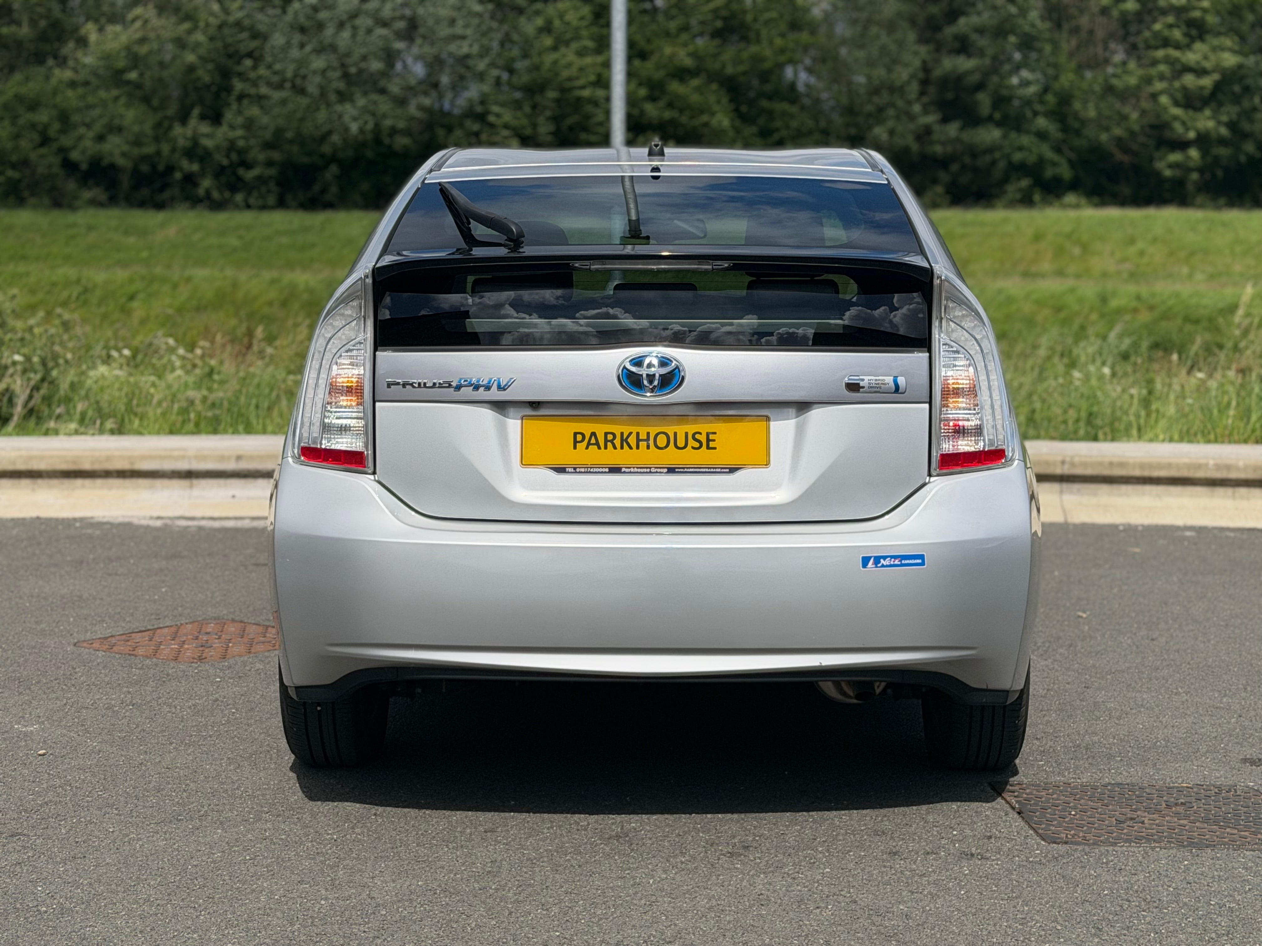 TOYOTA PRIUS PHV - Low Miles. Cruise Control. Push Start