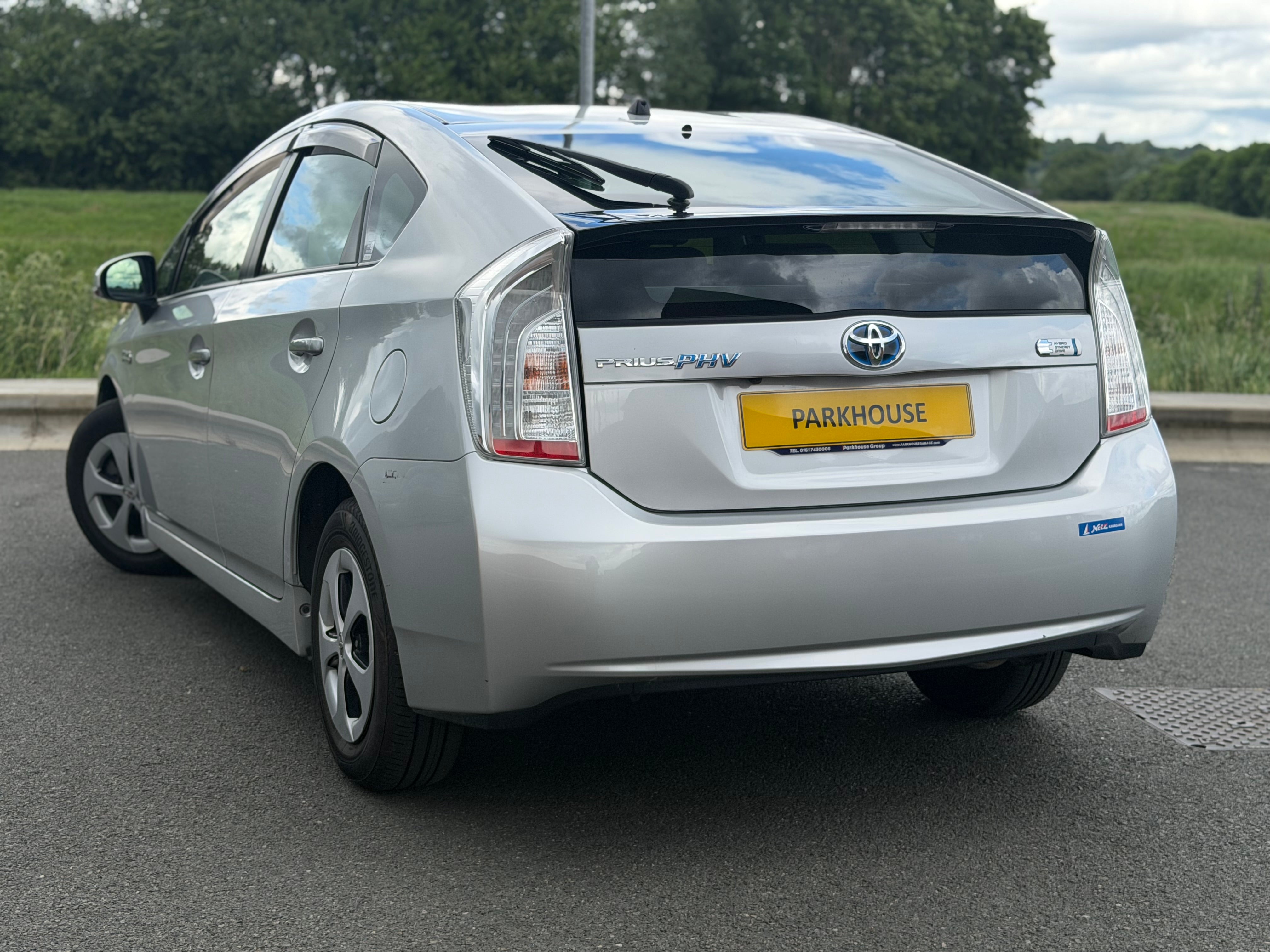 TOYOTA PRIUS PHV - Low Miles. Cruise Control. Push Start