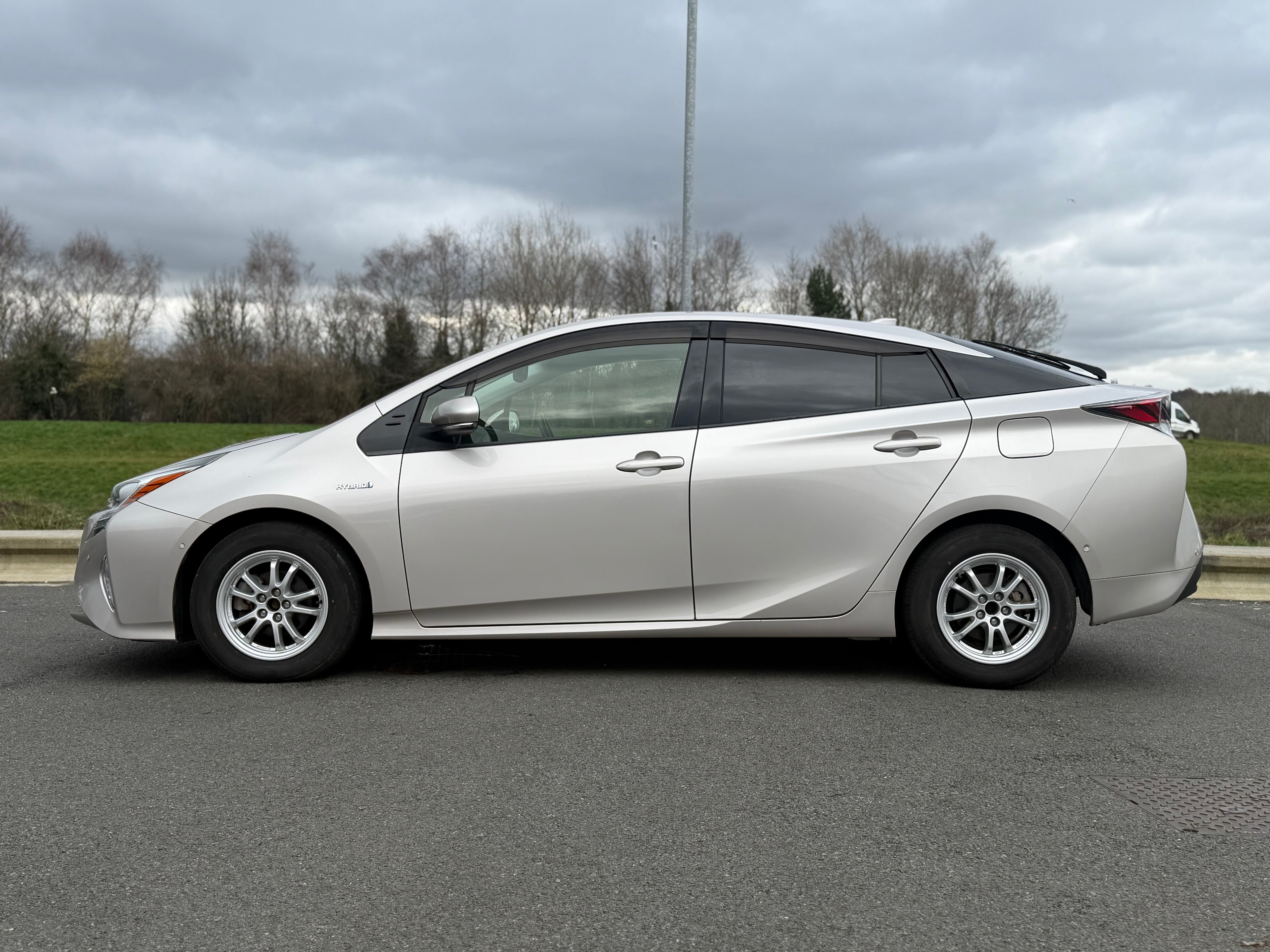 TOYOTA PRIUS VVT-H - 1 Owner. Full Service History