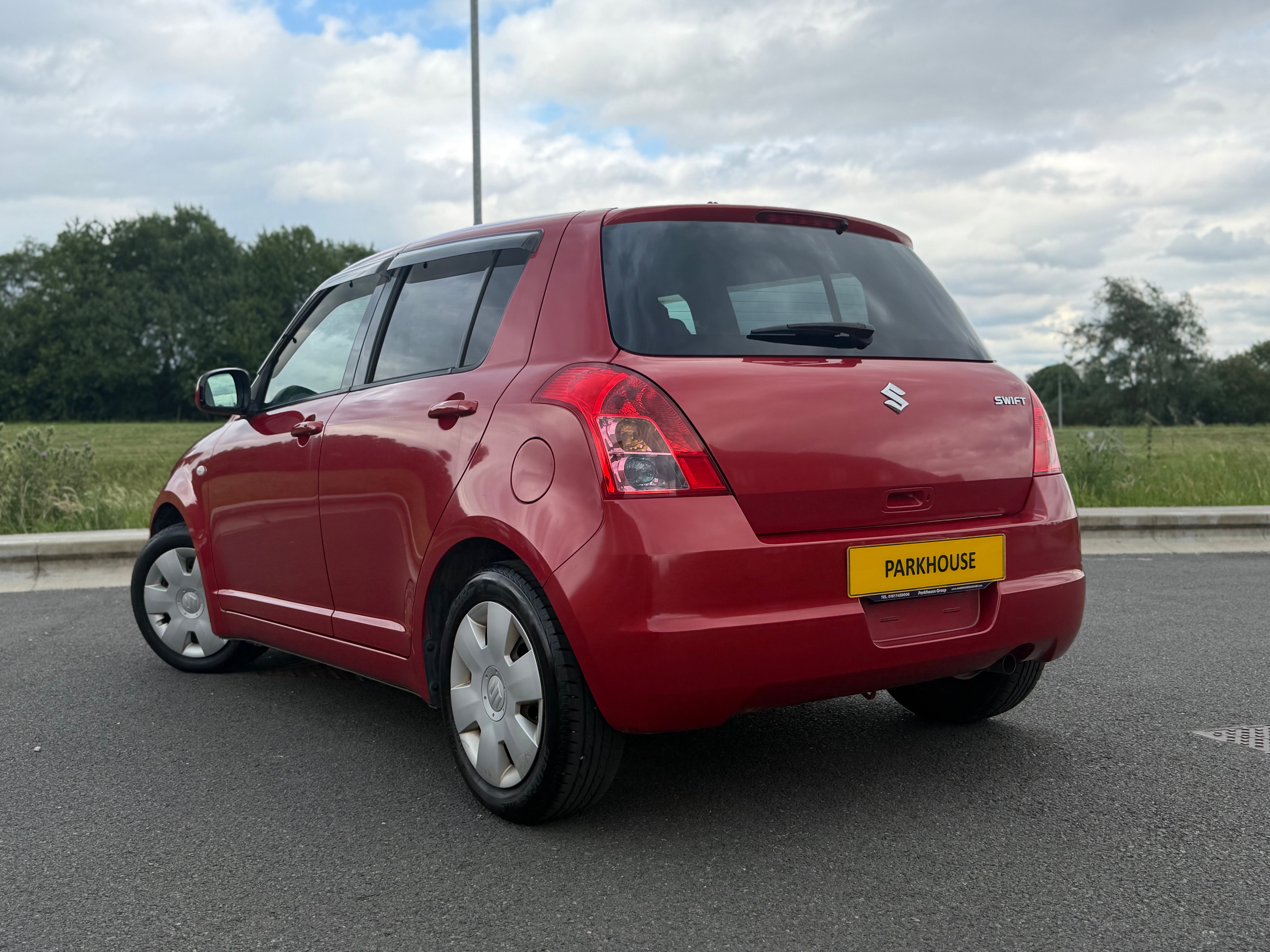 SUZUKI SWIFT - 1 Owner. Dash Camera. Turn Key Ignition