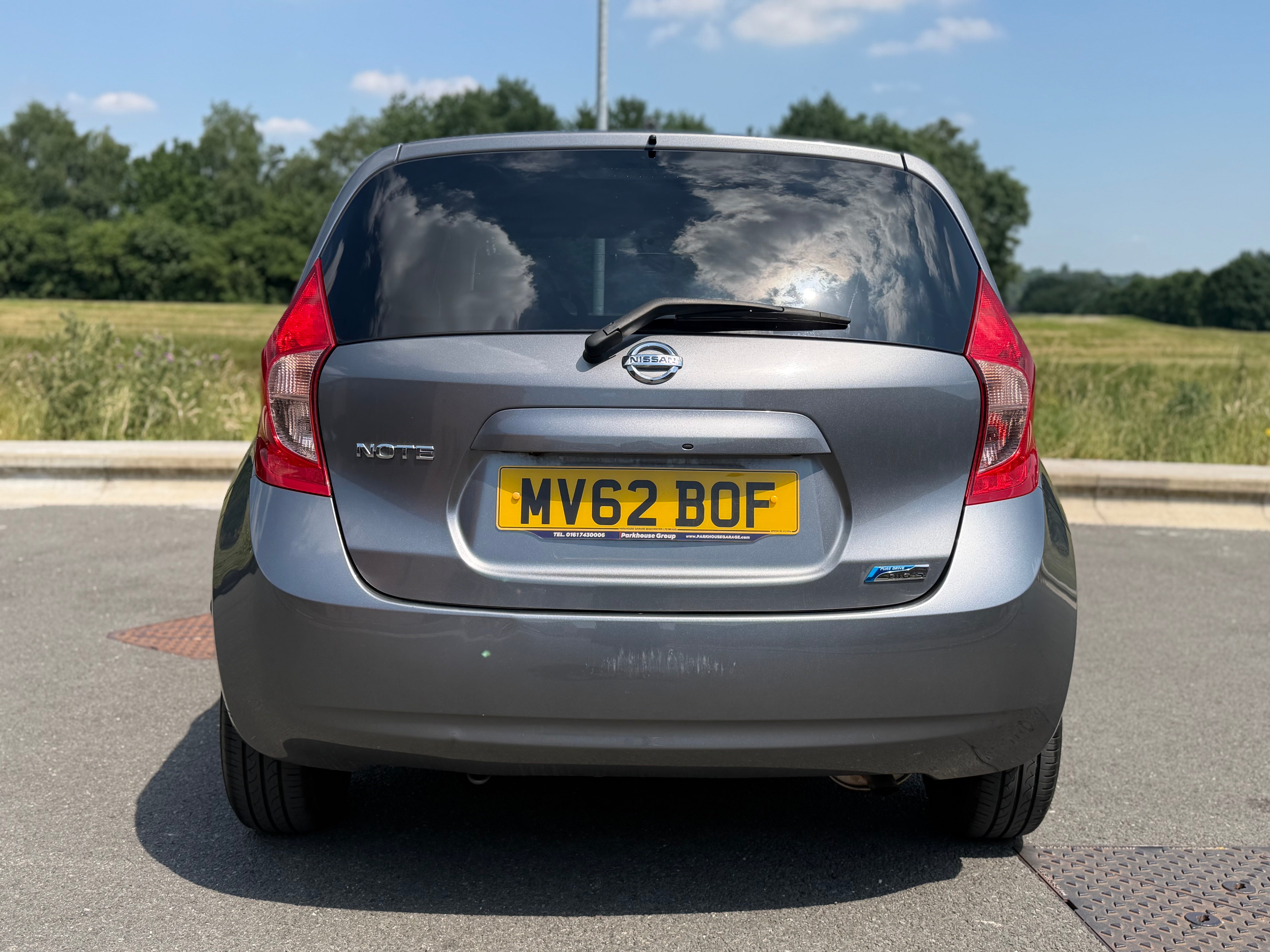 NISSAN NOTE - 1 Owner. Low Miles. Reverse Camera.