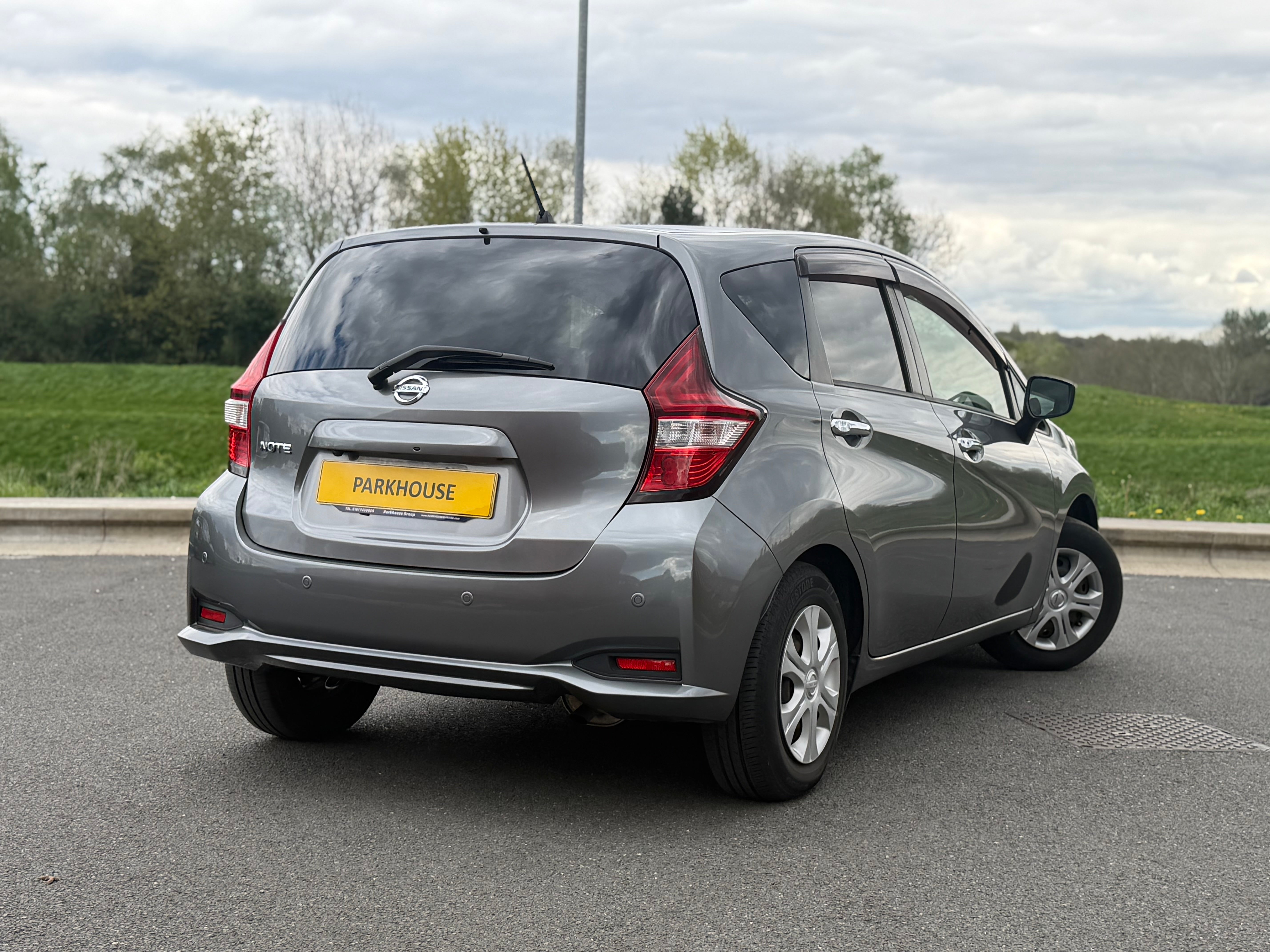 NISSAN NOTE N-TEC - Low Miles. 1 Owner. Reverse Camera