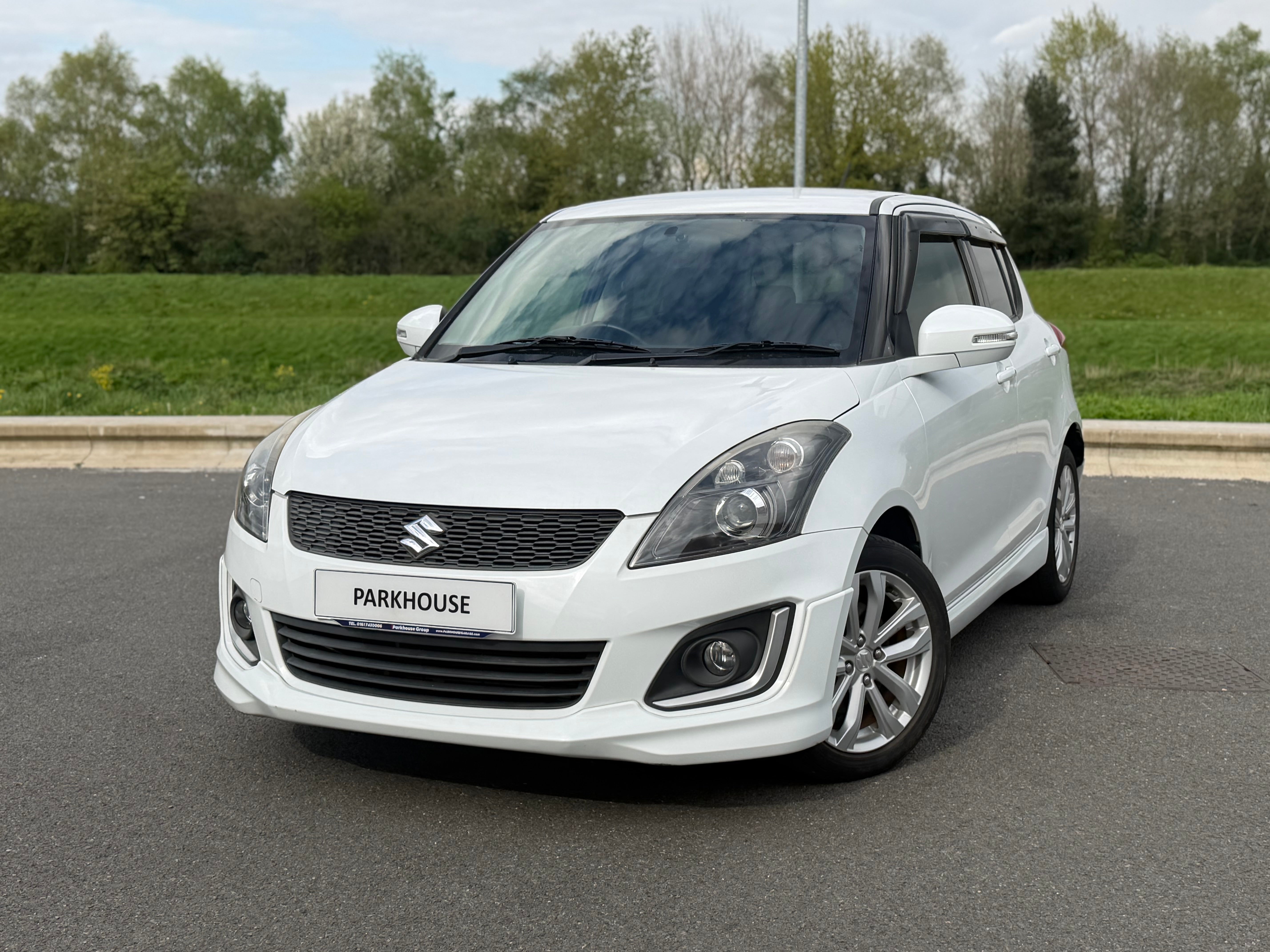 SUZUKI SWIFT - Low Miles. 1 Owner. Cruise Control