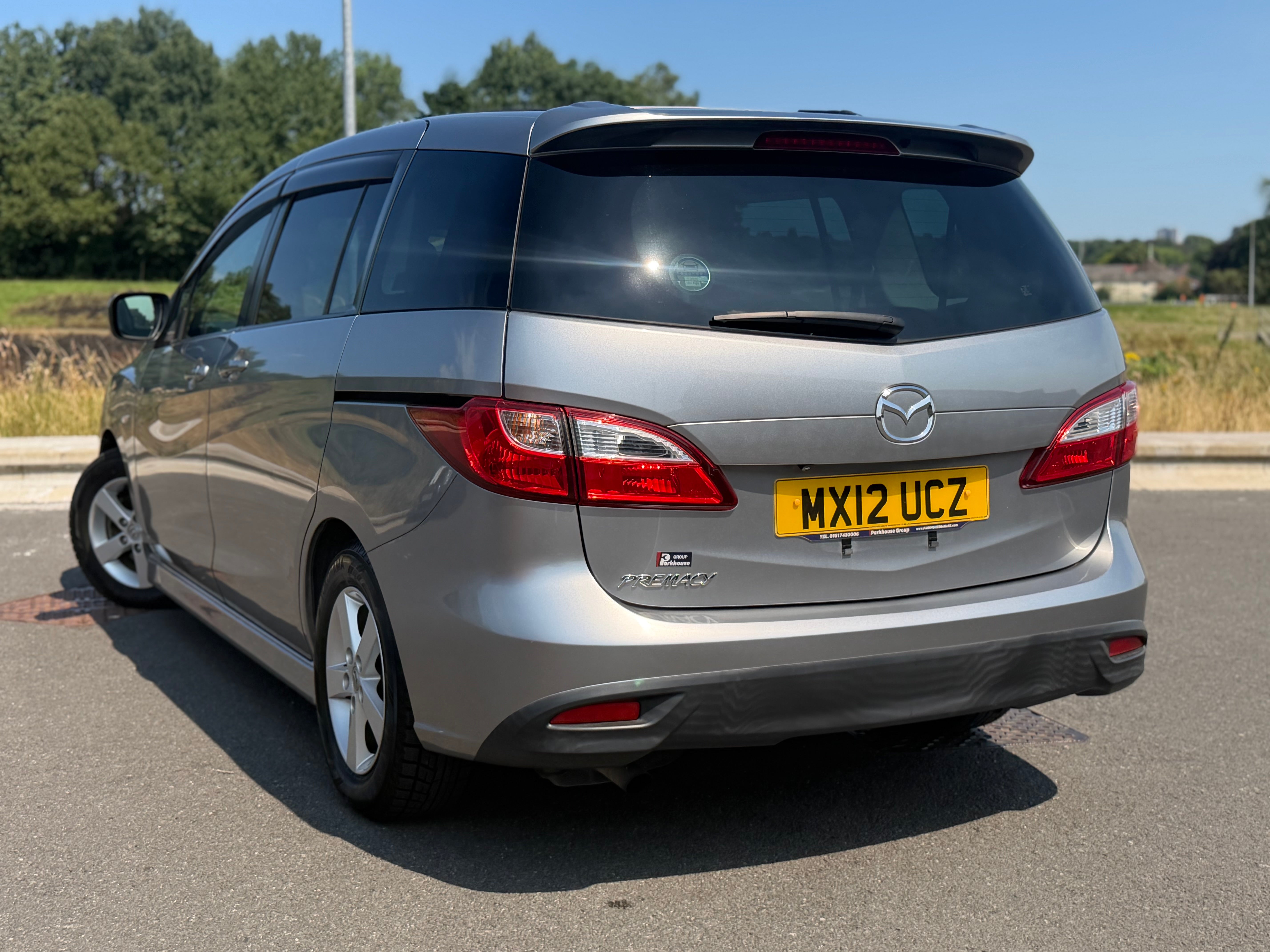 MAZDA 5 - Low Miles. 1 Owner. Reverse Camera