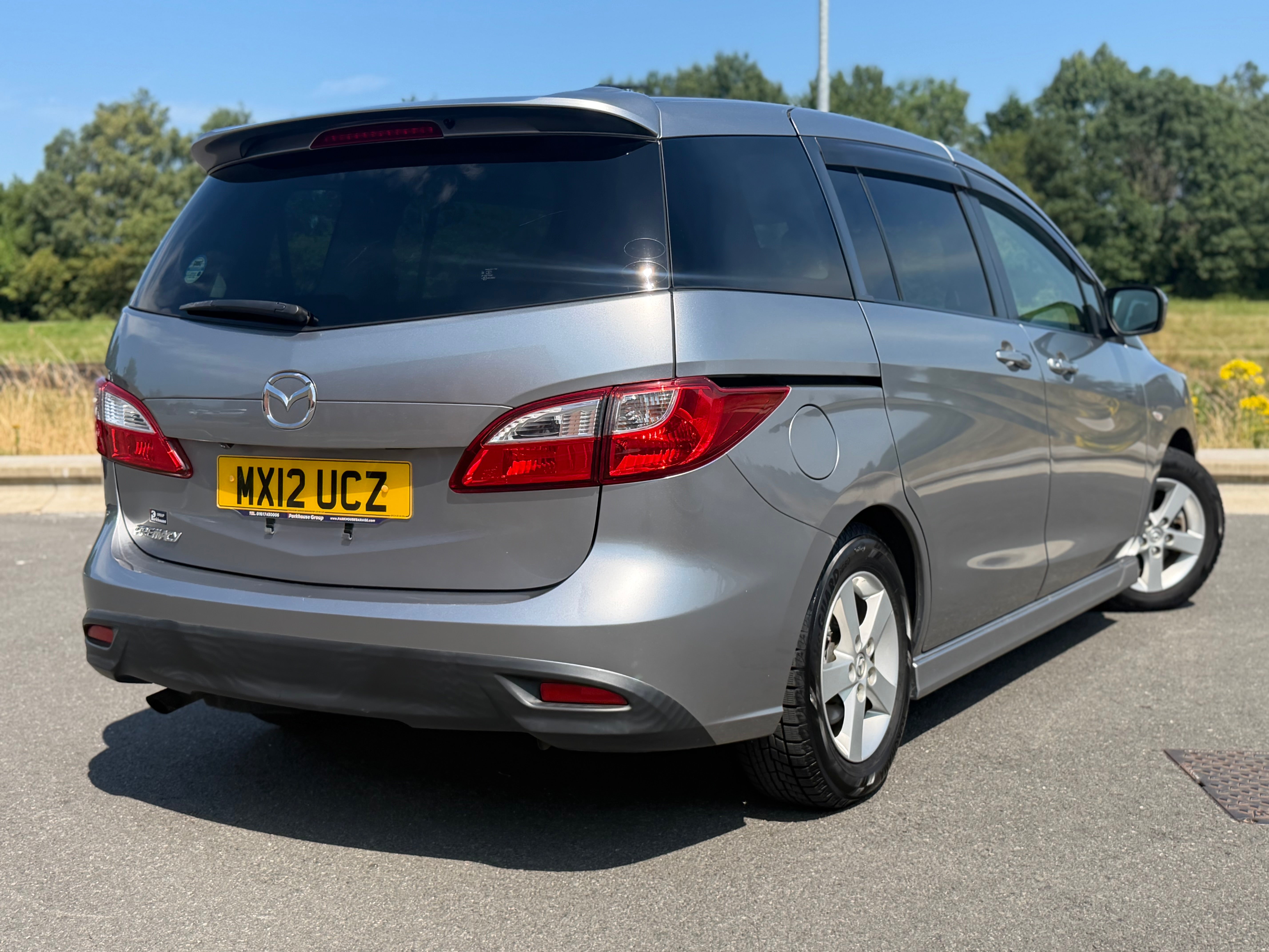 MAZDA 5 - Low Miles. 1 Owner. Reverse Camera