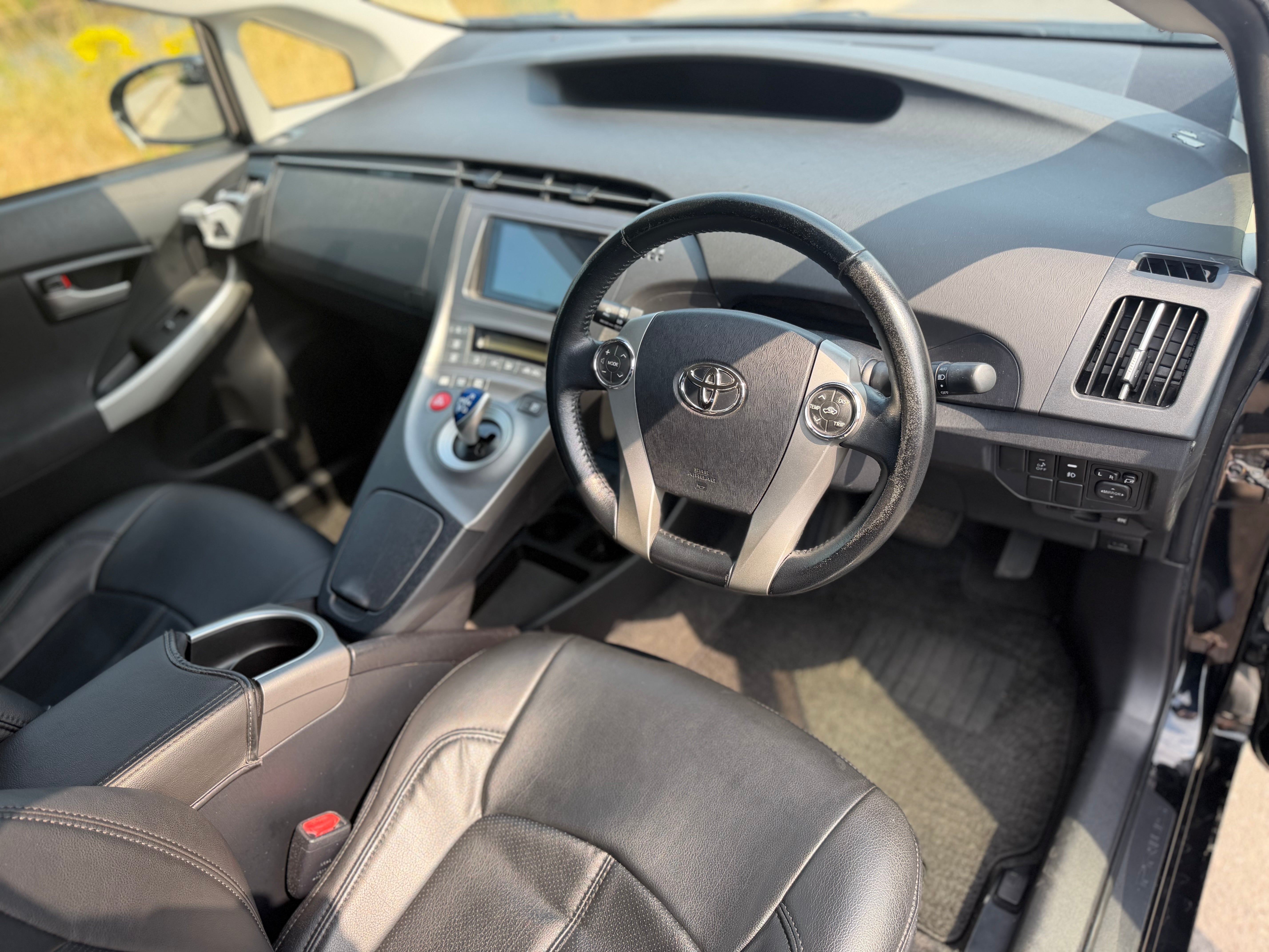 TOYOTA PRIUS - 1 Owner. Low Miles. Reverse Camera